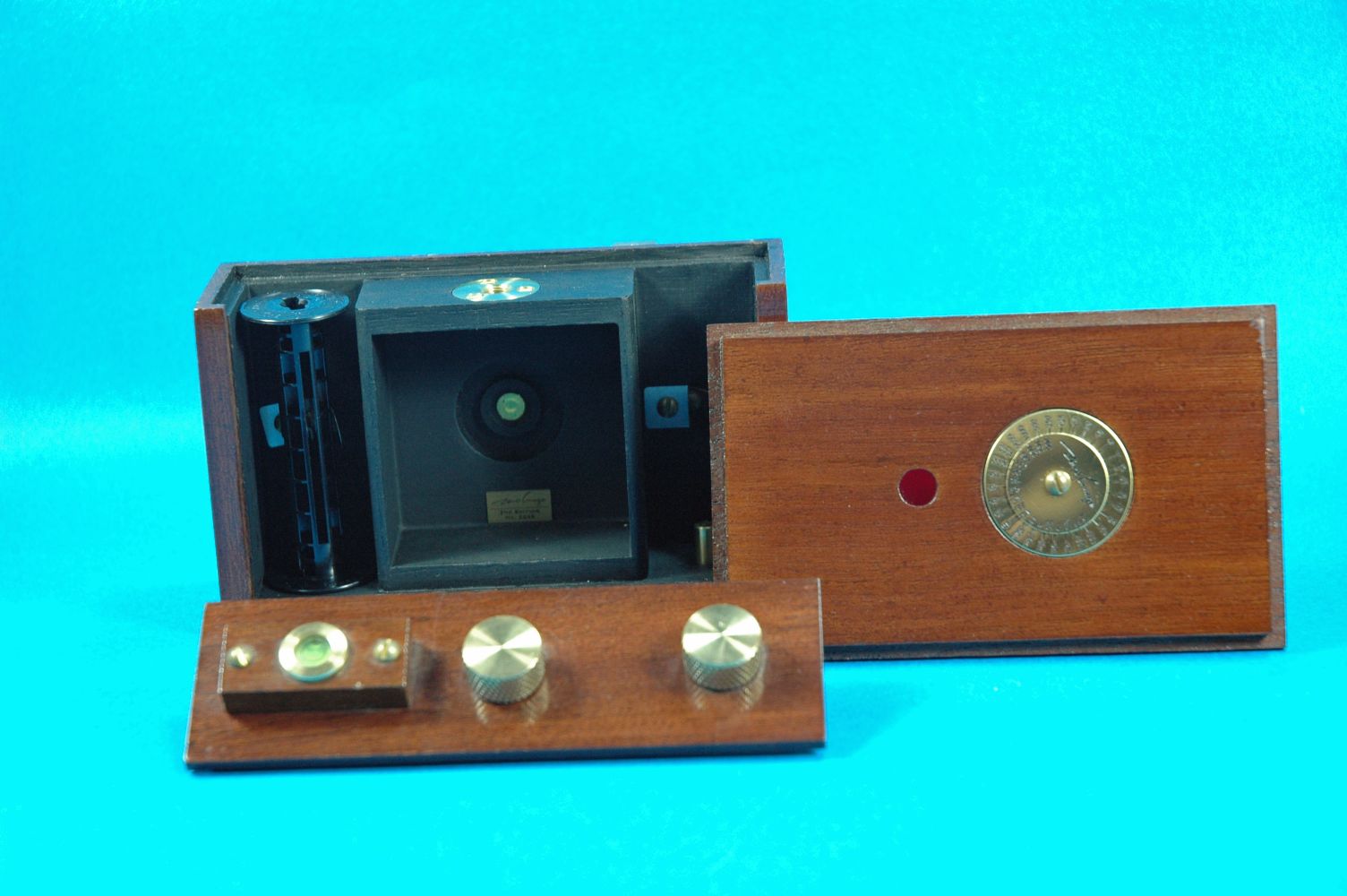 ピンホールカメラ Zero2000: ピンホールカメラ （針穴写真機）